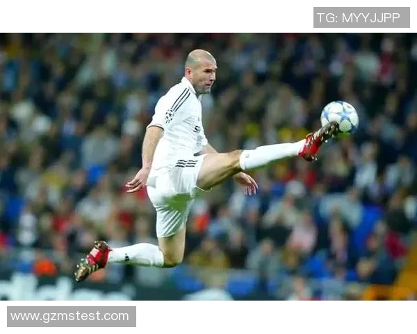 聚焦绿茵巨星光辉瞬间展现足球球星独特风采